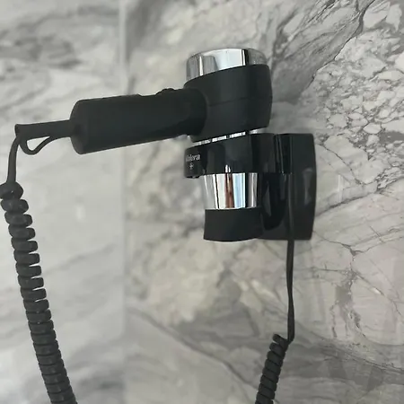 Capsule Art Deco - Jacuzzi - Netflix - Cinema - Arcade De Jeux & Nintendo Switch - 2 - Filet Suspendu * Valenciennes